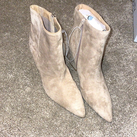 A new day 3 inch block heeled boots tan faux suede size 10 cullen ankle - Picture 2 of 11